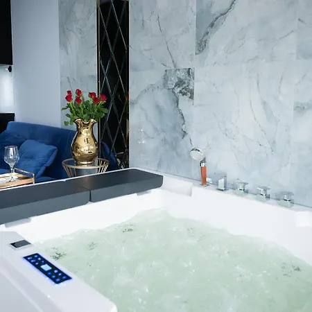 شقة Jacuzzi غدينيا